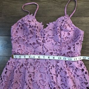 ASTR Nordstrom gorgeous orchid lace color L M